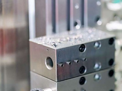 工业机器人：优势尽显与广泛应用