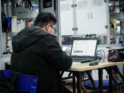 PLC 技术新突破：新一代聊天机器人功能集成